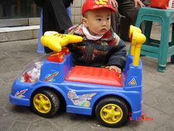 坐车里的生活照,捕捉旅途中的温馨瞬间