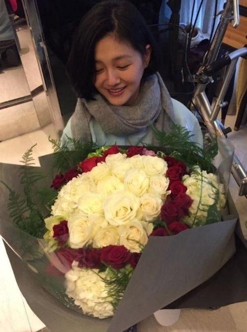 生日捧花图片,生日捧花，绽放独特祝福时刻