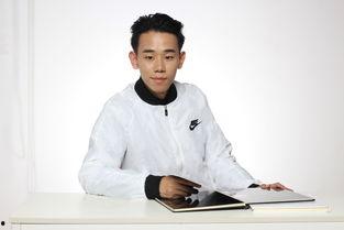 侯錱个人资料,才华横溢的青年才俊，多领域成就斐然