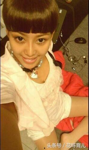 何承熹以前照片,从青涩少女到时尚达人，蜕变之路